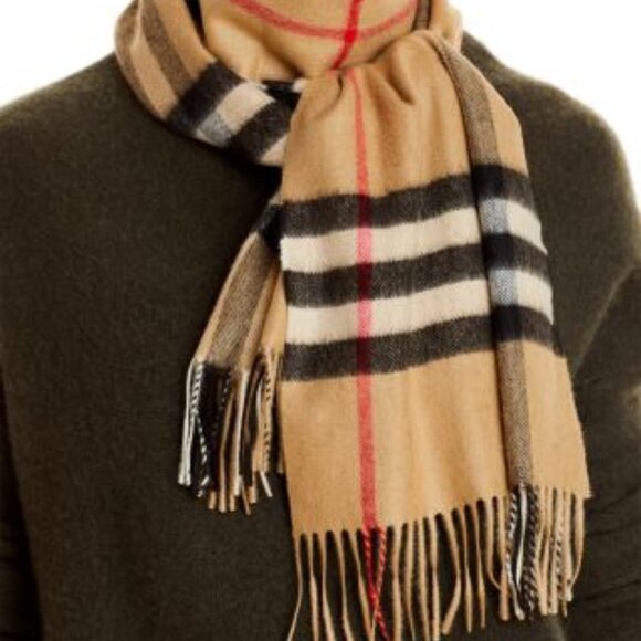 Iconic Burberry Cashmere Scarf - Picture 1 of 4